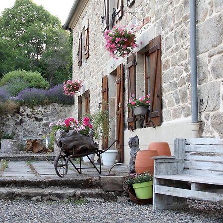 Bed and Breakfast La Belle Âme Saint-Priest-des-Champs Esterno foto