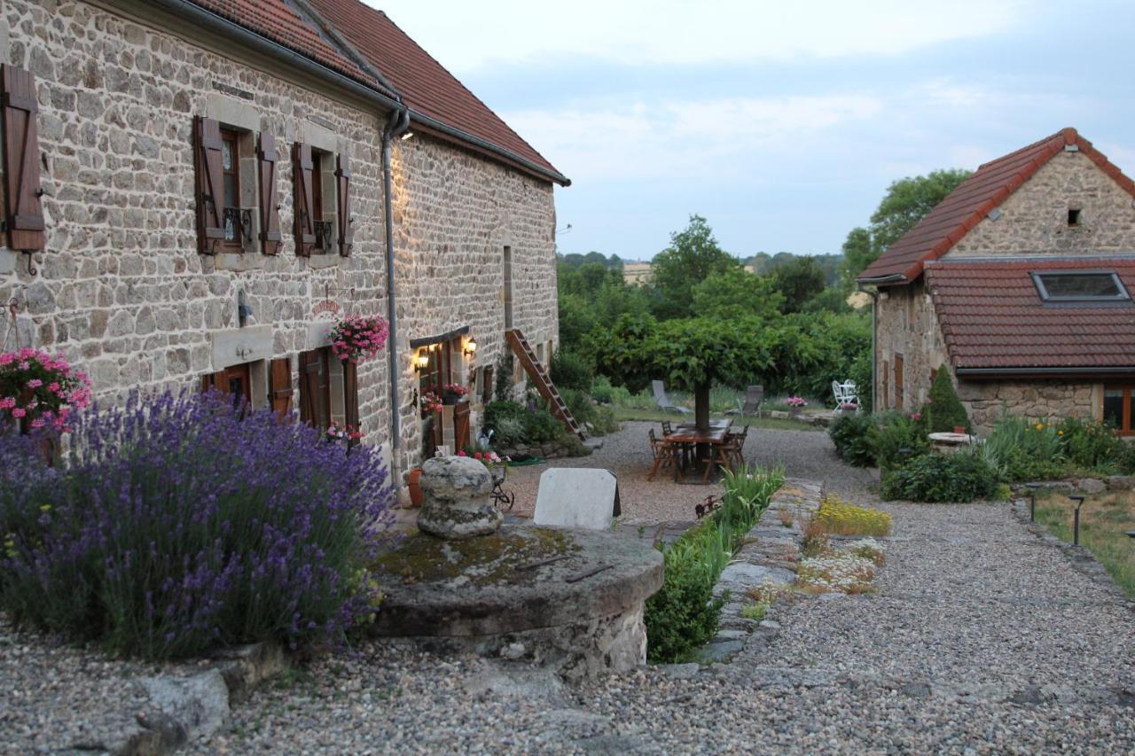 Bed and Breakfast La Belle Âme Saint-Priest-des-Champs Esterno foto