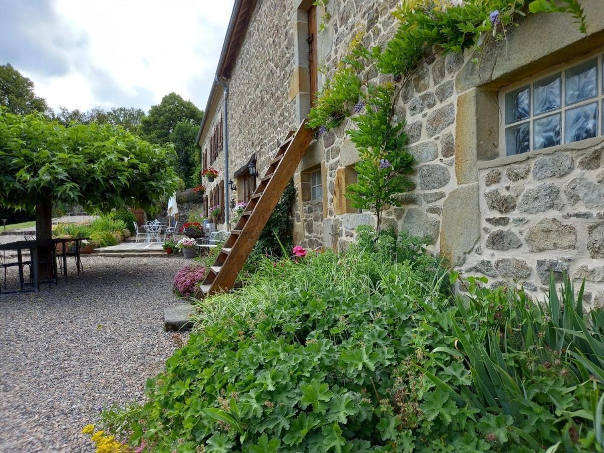 Bed and Breakfast La Belle Âme Saint-Priest-des-Champs Esterno foto