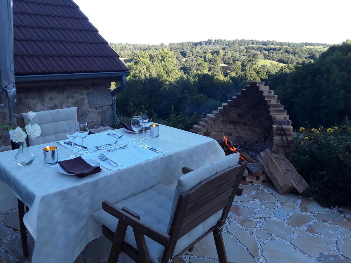 Bed and Breakfast La Belle Âme Saint-Priest-des-Champs Esterno foto